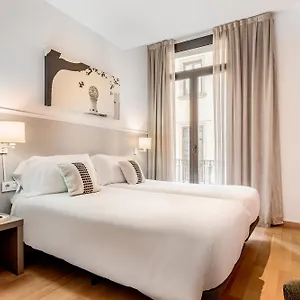 mh-apartments-opera-rambla.catalonia-hotels.com/